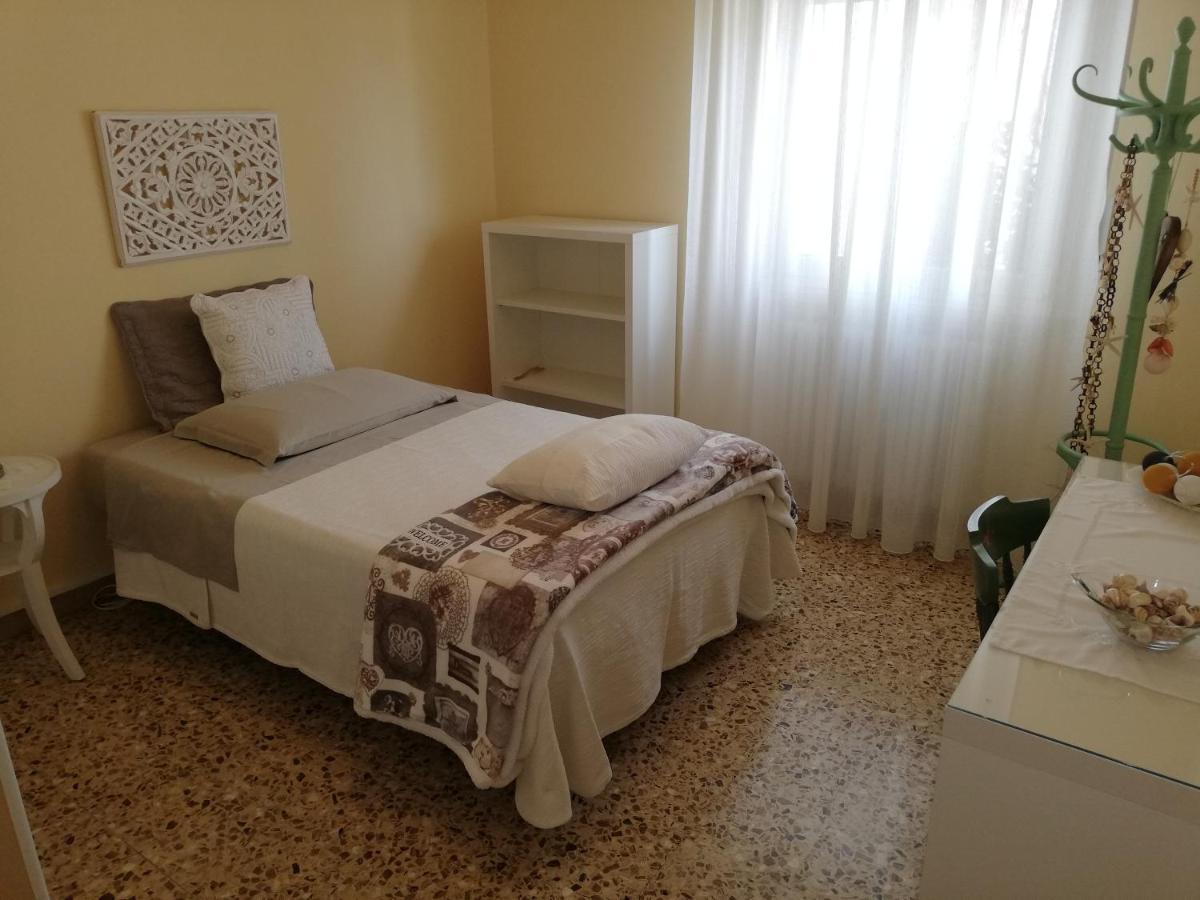 La Coquille Appartamento Vicino All'Ospedale เนกรา ภายนอก รูปภาพ